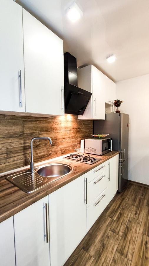 Studio Apartment Center クレメンチューク エクステリア 写真