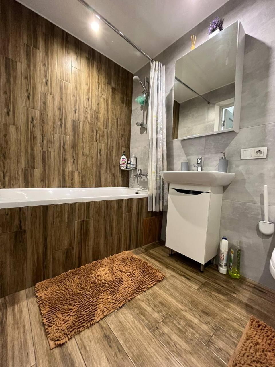 Studio Apartment Center クレメンチューク エクステリア 写真
